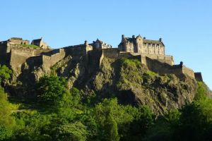 Okul bir kale veya elek değildir