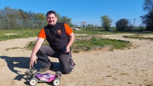 Große Action mit kleinen Rennautos