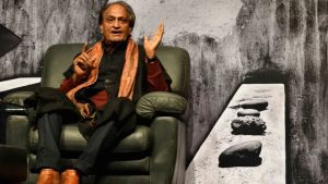 Renowned photojournalist Raghu Rai captures soul of India through timeless frames | In Pictures