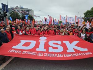 DİSK’in tabutuna son çivi: Merkezin Ankara’ya taşınması