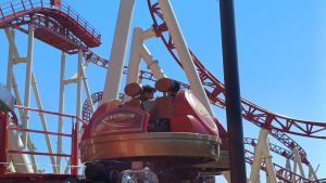 Leolandia, ecco Reversum: il primo super roller coaster che unisce montagne russe e vagoni autorotanti