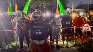 Stirnlampenlauf in Bad Dürrheim: Mehr als 1400 Menschen laufen für den guten Zweck