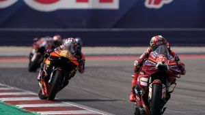 Se cae Marc Márquez en la segunda vuelta del Gran Premio de España en Jerez
