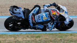 Alex Marquez domina a Jerez. Caduta rovinosa del fratello Marc, Bez 2° allunga nel Mondiale. La nuova classifica