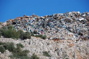 Εδώ πυρηνικός σταθμός, εδώ πυρηνικός σταθμός. Σας μιλάει…