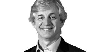 Requalificar, valorizar e reforçar competências na saúde