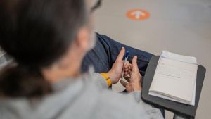 ¿Cómo se gestionan la bajas en Catalunya? 80 médicos controlan a cuatro millones de trabajadores