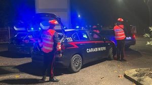 Alla guida imbottita di farmaci: trentenne salvata dai carabinieri