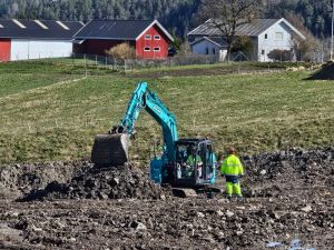 Varslet om tilsyn – så kom gravemaskinene