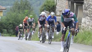 La crónica de José Enrique Cima tras el final de la Vuleta Ciclista a Asturias: Nairo Quintana anula a Pericas