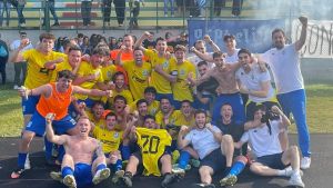 Seconda categoria: i ragazzi di Troccoli si aggiudicano lo spareggio con i gol di Costa e Brusciano. Boma Fellegara promosso in Prima. Atletic ko davanti a 600 spettatori
