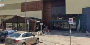 Rischia di morire per un boccone di una brioche: i presenti la salvano grazie alle istruzioni del 118