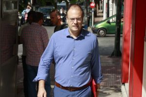 Το μεγάλο «δίλημμα» του κ. Θεοχαρόπουλου