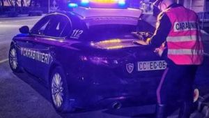 Milano, ragazzo di 14 anni aggredito e accoltellato nella notte