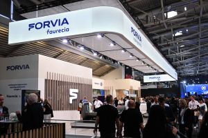 Criblé de dettes, l’équipementier automobile Forvia vend 59 sites de production à un gestionnaire états-unien