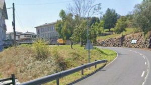 Atropellan a una abuela y su nieta, muy cerca del colegio de Boal: 