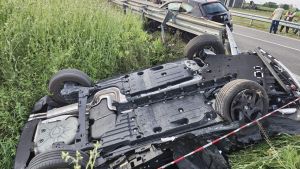 Nonantola, pauroso incidente in via Larga: sei ragazzi in ospedale