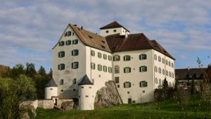 Heiraten im Schloss am Bodensee? Dieser Traum kann für Verliebte am 13. Juni wahr werden