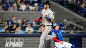 Blue Jays can't capitalize on Red Sox chaos in series-opening loss