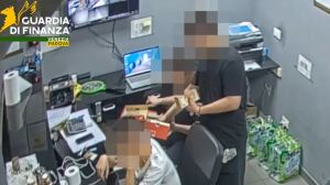 Ecco dove si trovava la banca clandestina cinese a Padova: fiumi di contanti in un edificio fatiscente