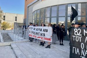 Ποιος θα αναλάβει την ευθύνη ενός νεκρού απεργού πείνας;