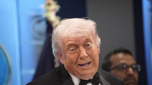 ¿Fue el intento de atentado contra Trump un simple montaje?