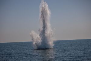 Reopening the Strait of Hormuz Will Take More Than US Power