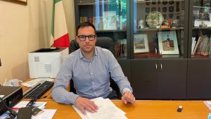 Choc a Fano, lettera con minacce di morte al sindaco Luca Serfilippi: “Episodio gravissimo”