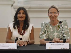 En cumbre antifósil, gobierno Petro juega de moderado entre gobiernos y sociedad civil