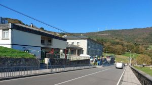La pequeña de 2 años víctima del atropello en Boal permanece sedada y estable en el HUCA