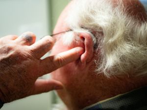 Zujanje u ušima i hemija mozga: Novo istraživanje otkriva moguću ključnu vezu