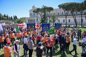 Successful April 25 soured by two shots from an airgun in Rome