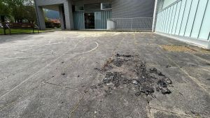 Humedades, ratas, robos y actos vandálicos en un barrio de Salinas: 