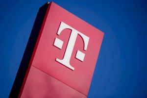Los siete consejeros de T-Mobile se repartirán 180 millones en caso de cambio de control del grupo