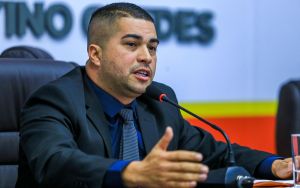 Igor Menezes: Extinguir a 6X1 é uma questão de dignidade
