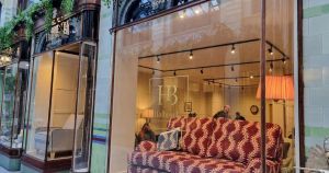 Royal Arcade shop to spruce up its front