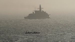 Η διέξοδος από την κρίση το Ορμούζ είναι μακριά