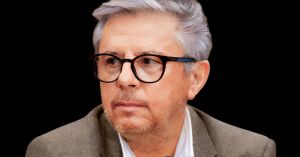 A esquerda: reinventar-se ou naufragar