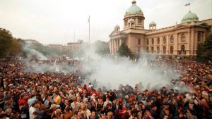 Da li trenutna situacija može da se poredi sa 2000. i 2012. kada se vlast menjala na predsedničkim izborima?