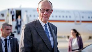 Merz räumt Defizite in seiner Kommunikation ein