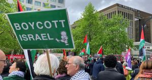 Sanctions Are Inevitable, Despite Israelis' Obliviousness