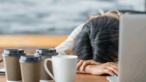 Τελικά, πόση ζωή πρέπει να κοστίζει η δουλειά;
