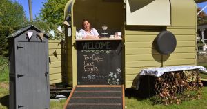 Vintage tearoom launching from horsebox in Norfolk countryside
