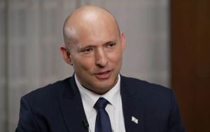 In interview blitz, Bennett vows to fire politicized officials if elected PM
