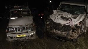 At least 12 killed, 25 injured as pickup carrying workers collides with SUV in MP's Dhar