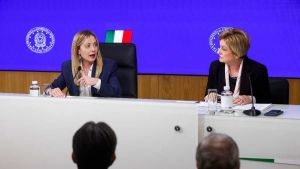 Vacanza contrattuale, salario giusto e stretta sui rider. I passi in avanti del decreto