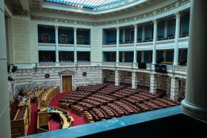 Η υλική και η άυλη πλευρά της πολιτικής