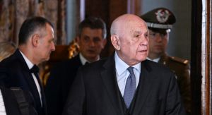 Campo largo di confetture scadute o troppo scadenti