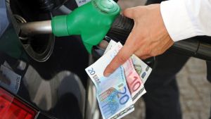 U ovim evropskim zemljama gorivo je najviše poskupelo: Novi udar tek sledi jer cena nafte dostiže nove maksimume