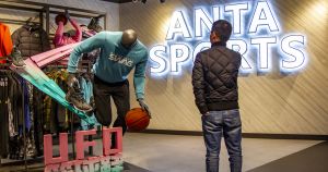 Anta, le géant chinois du sport qui veut battre Nike et Adidas sur leur terrain